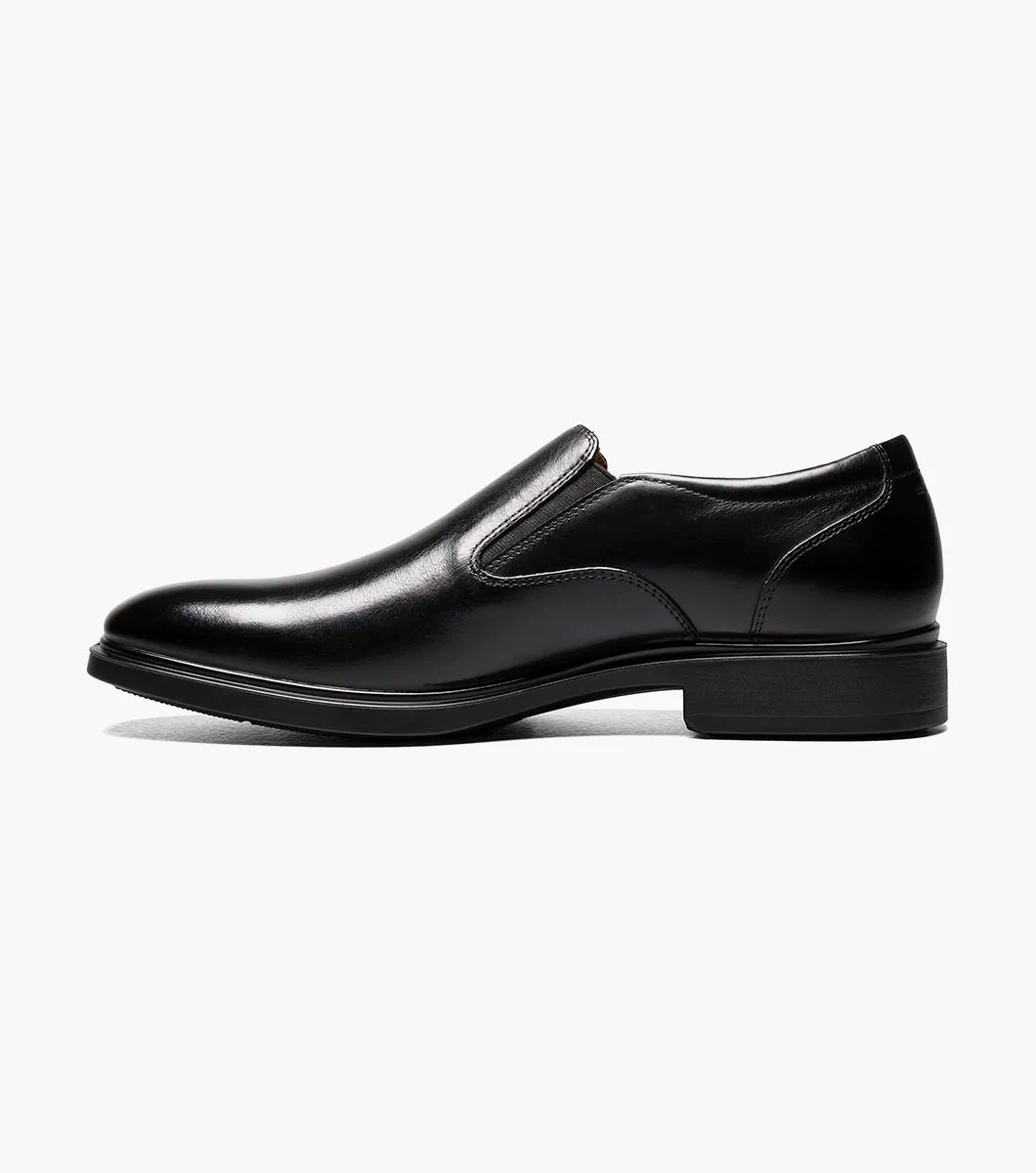 Forecast Black Slip-on Plain Toe